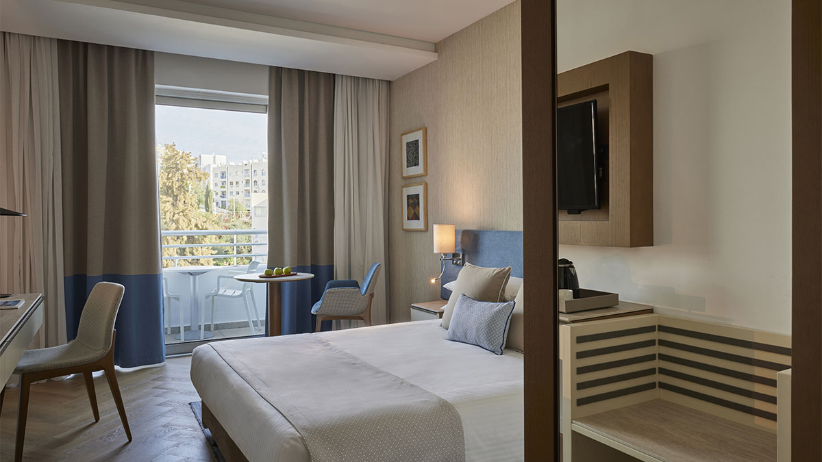 Deluxe Room Inland View